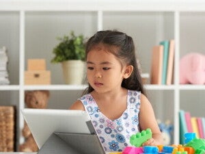 Mam Ketahui Ciri Anak Aktif dan Pintar Berikut Ini!  