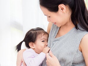 10 Makanan Ibu Menyusui agar ASI Lancar 