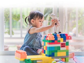 4 Tips Mengasah Kepintaran Interpersonal Anak