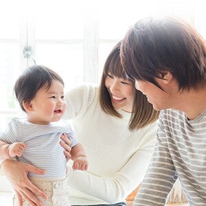 Peran Keluarga Dalam Tahun Pertama Si Kecil