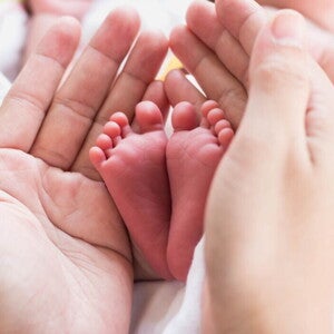 Tips Merawat Bayi Prematur yang Lahir di Usia 8 Bulan Kehamila.jpg